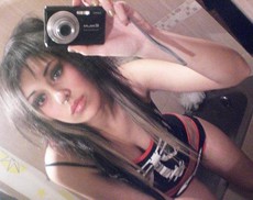 Awesome amateur emo girls slips out